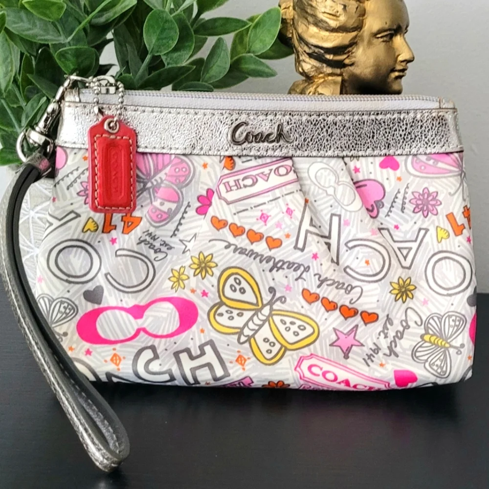 EUC Sateen Coach POPPY.- RARE Butterfly print LARGE Wristlet - Picture 7 of 7
